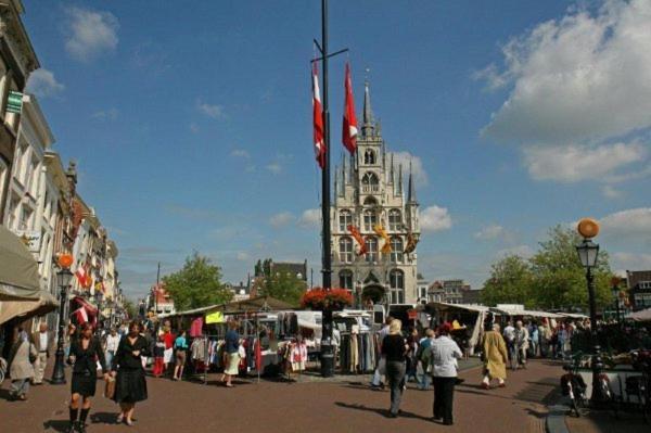 Guesthouse De Utrechtsche Dom Gouda Kültér fotó